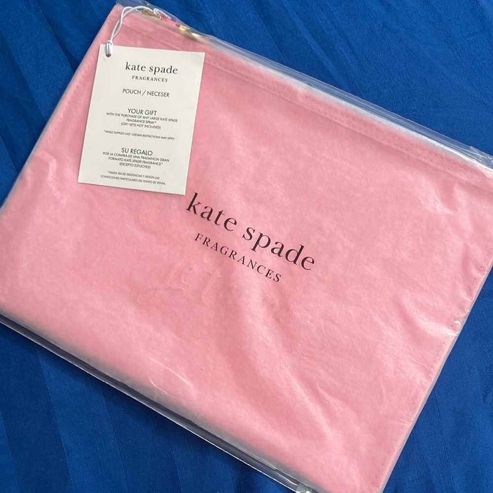 Pink Cherie Je T'aime Pouch - Picture 2 of 3